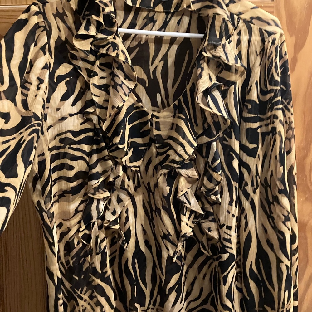 EUC ANNE KLEIN RUFFLED BLOUSE ELASTIC SLEEVES